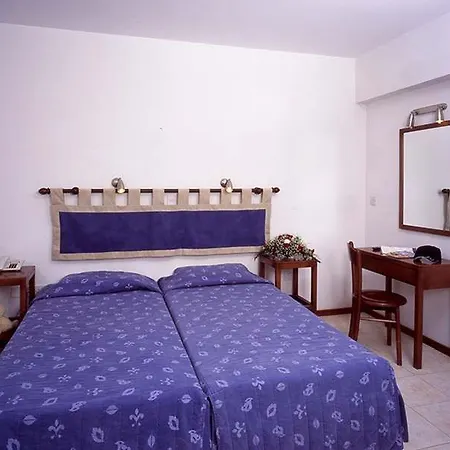 Jacaranda Aparthotel
